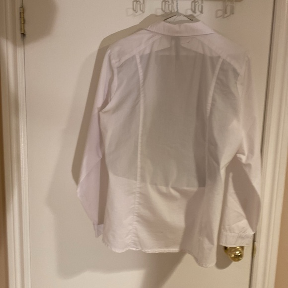 White tailored blouse with zipper pockets - Picture 2 of 2